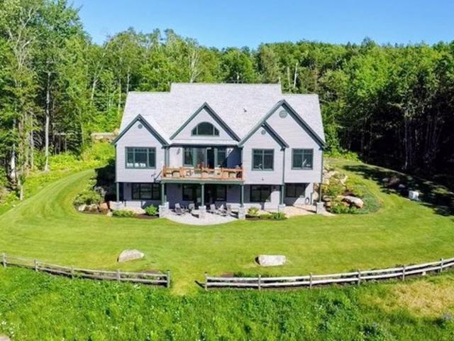 House for sale in New Hampshire