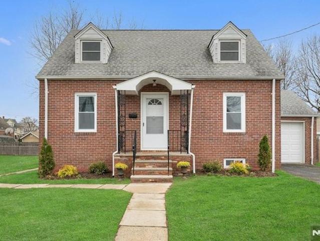 House for sale in Manville, New Jersey