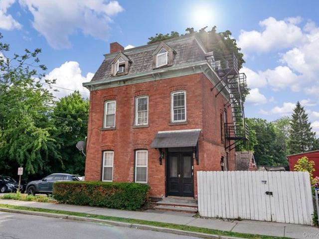 House for sale in Poughkeepsie, New York