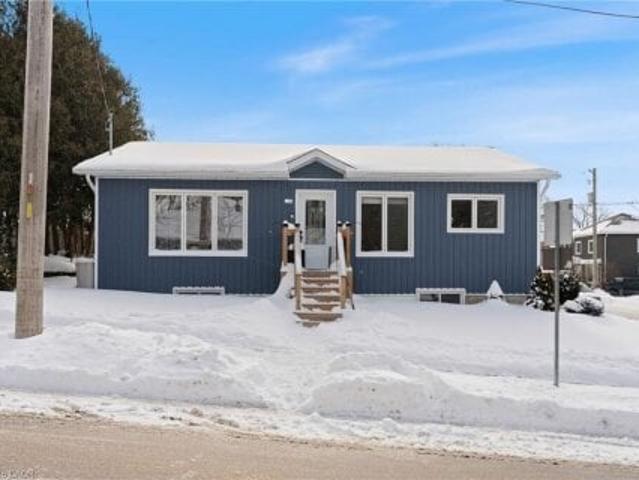 Property for sale in Waterford, Ontario