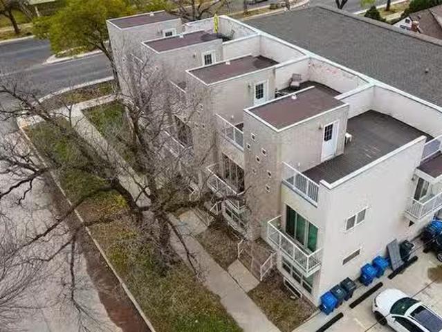 House for sale in East St. Paul, Manitoba