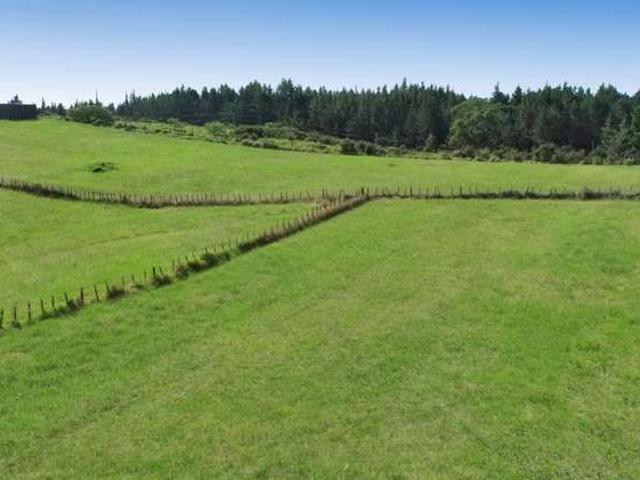 Property for sale in Fairburn, Northland