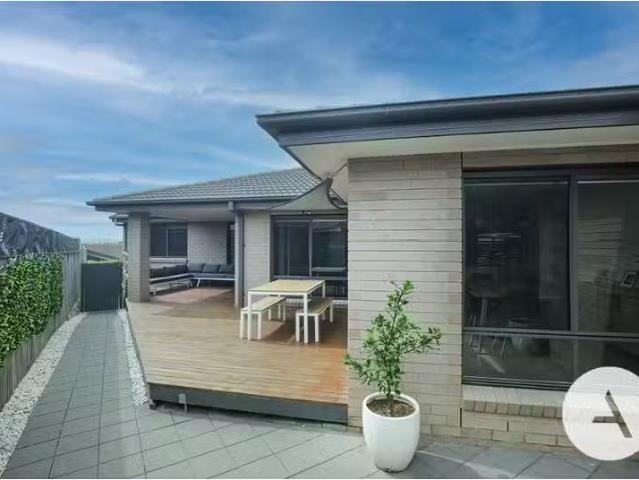 House for rent in Casey, Australian Capital Territory