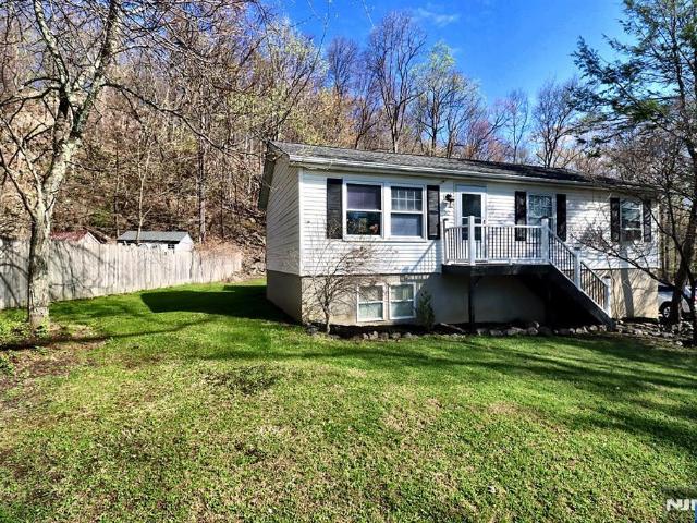 House for sale in Glenwood, New Jersey