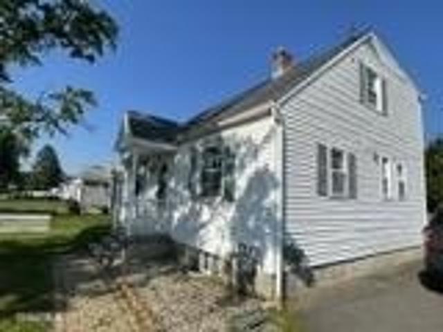 House for sale in Colonie, New York