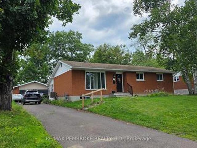 House for rent in Renfrew, Ontario
