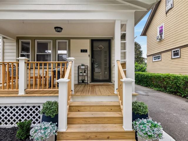 House for sale in Oak Hill, New York