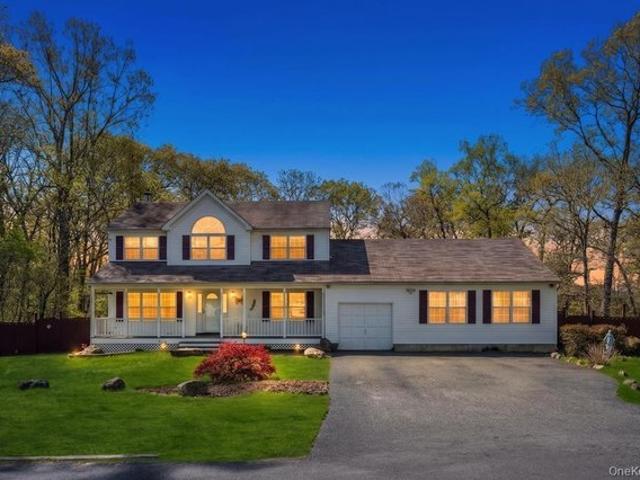 House for sale in Centereach, New York