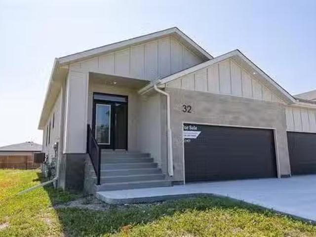 House for sale in Stonewall, Manitoba