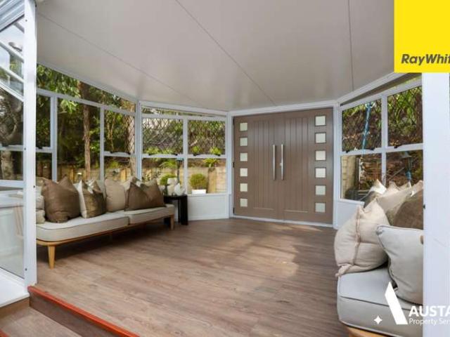 House for rent in Oratia