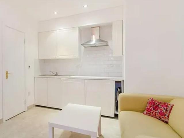 Apartment for rent in Putney Vale, Greater London