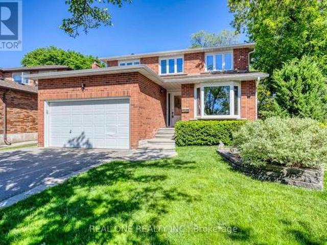 House for sale in Oakville, Ontario