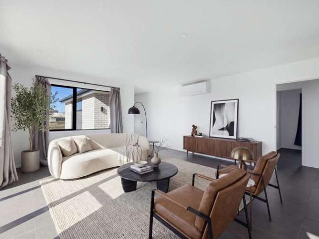 House for sale in Chaslands, Canterbury