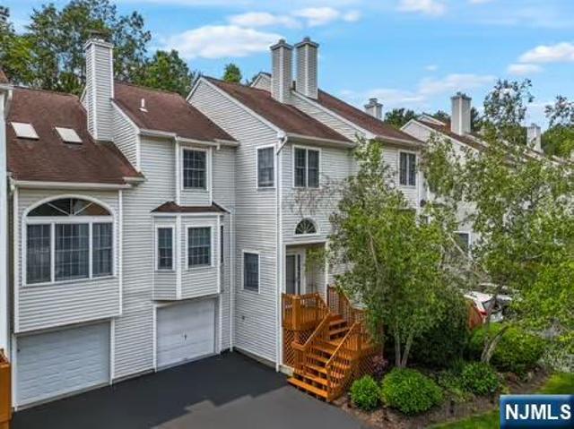 Townhouse for sale in Lincoln Park