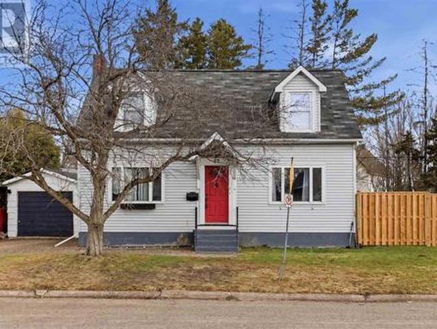 House for sale in Sault Sainte Marie, Ontario