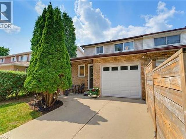 House for sale in Ancaster, Ontario