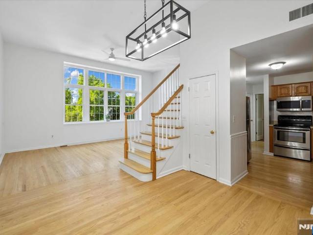Property for rent in Fair Lawn, New Jersey