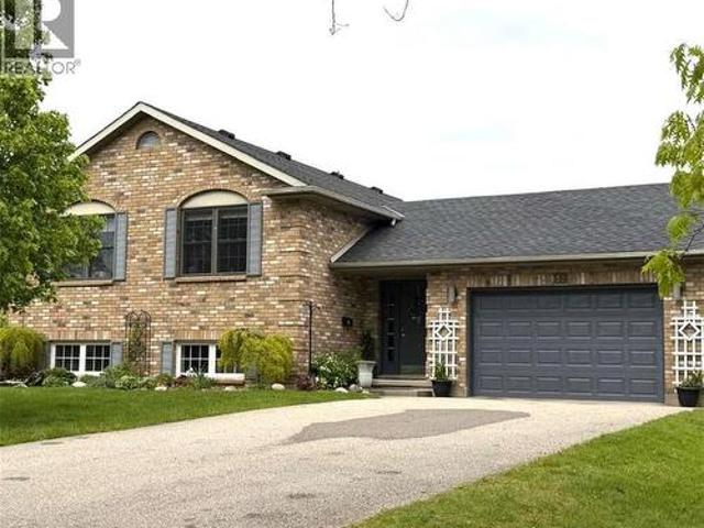 House for sale in Courtland, Ontario
