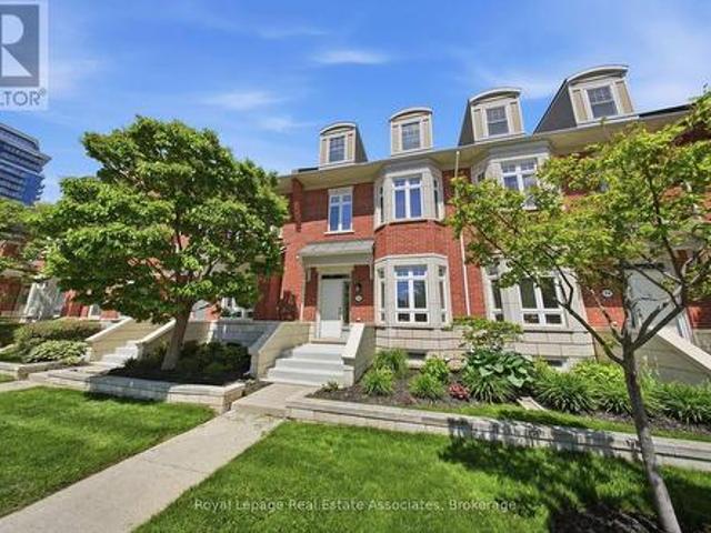 Townhouse for sale in Mississauga, Ontario