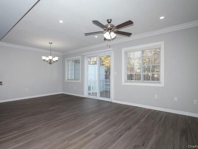 Property for rent in Coram, Town of Brookhaven