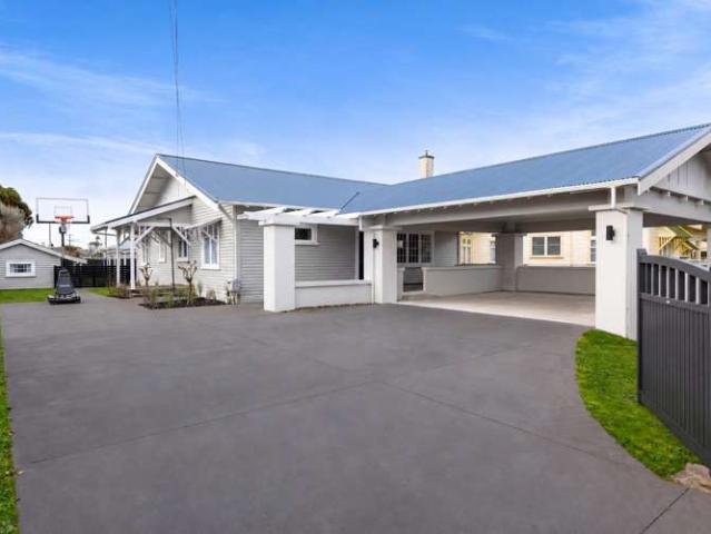 House for sale in Taranaki