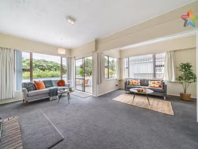 House for sale in Days Bay, Wellington