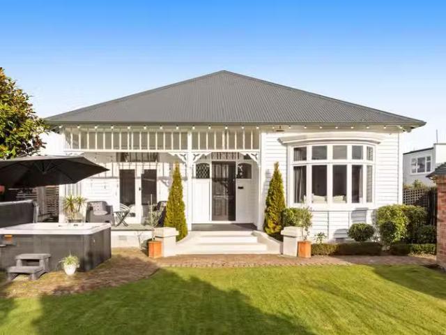 House for sale in Bryndwr, Canterbury