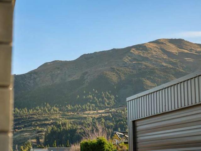 House for sale in Otakou