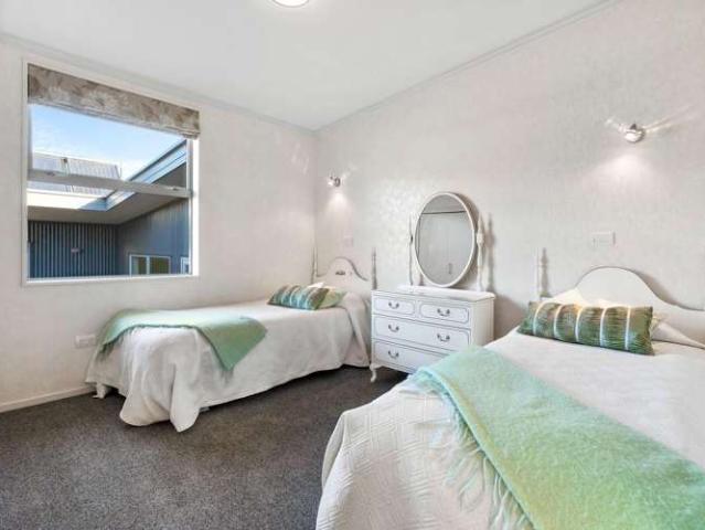 House for sale in Otakou