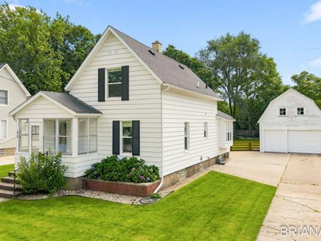 House for sale in Zeeland, Michigan