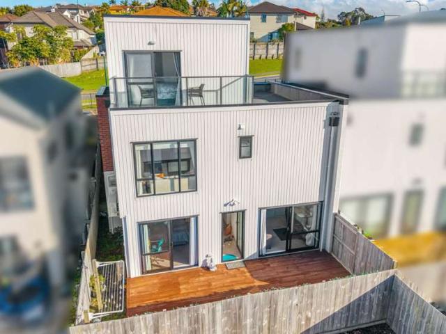 House for sale in Paremoremo