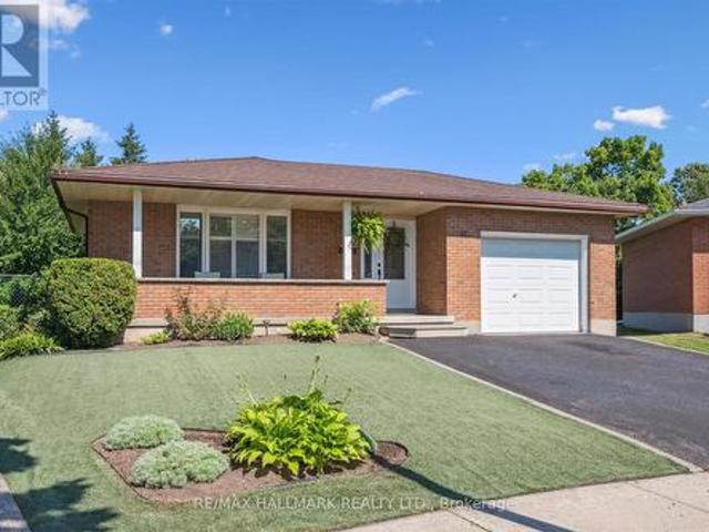 House for sale in Kitchener, Ontario