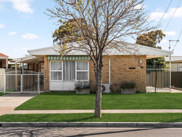 Apartment for rent in Seaton, Adelaide