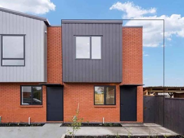 Townhouse for rent in Panmure, Oroua County