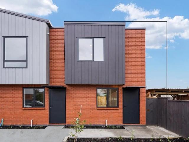 Townhouse for rent in Panmure, Oroua County