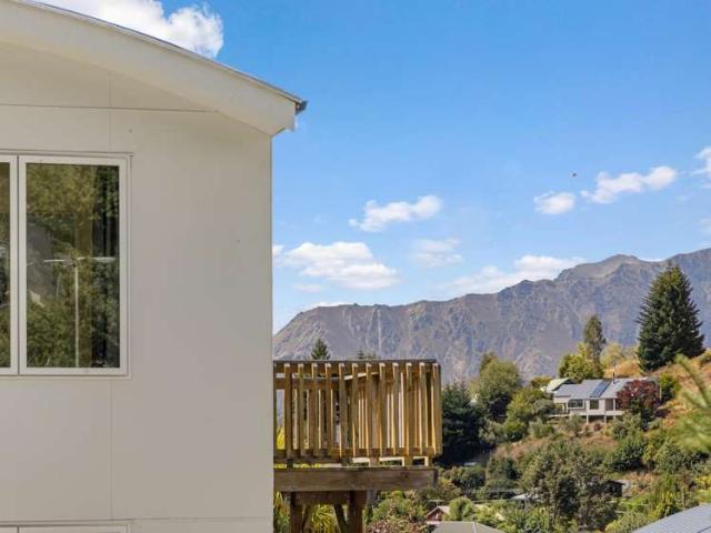 House for sale in Otakou