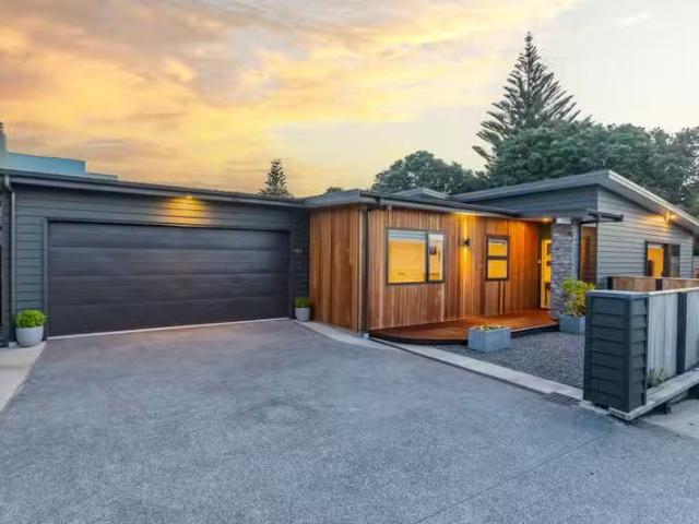 House for rent in Paraparaumu, Wellington