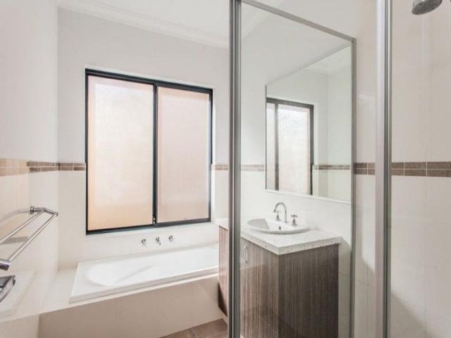 House for rent in Perth