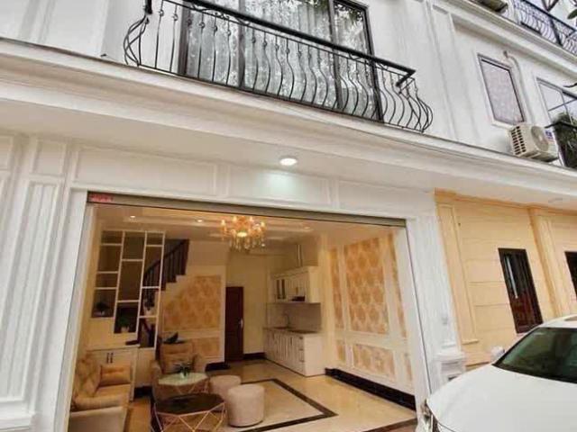 Nhà bán tại Hoàn Kiếm, Hà Nội
