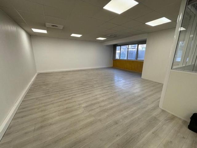 Bureau vente à Bordeaux