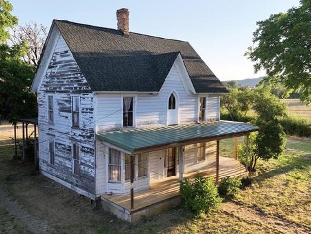 House for sale in Oregonia