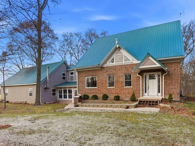 Farm for sale in Crawfordsville, Iowa
