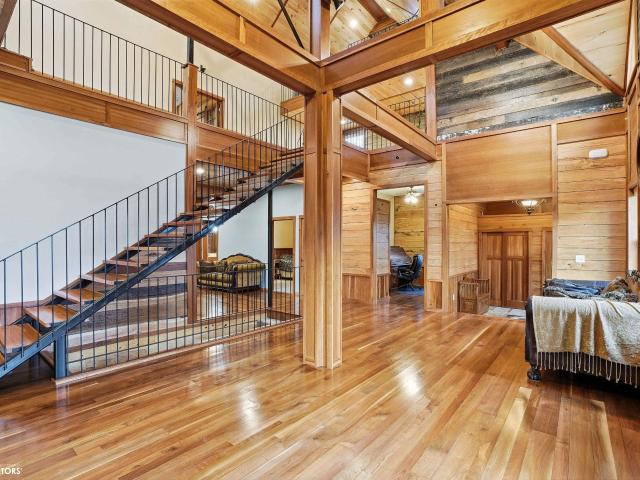 Farm for sale in Crawfordsville, Iowa