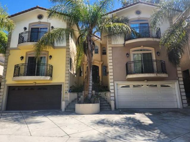 Condo for sale in Canoga Park, California