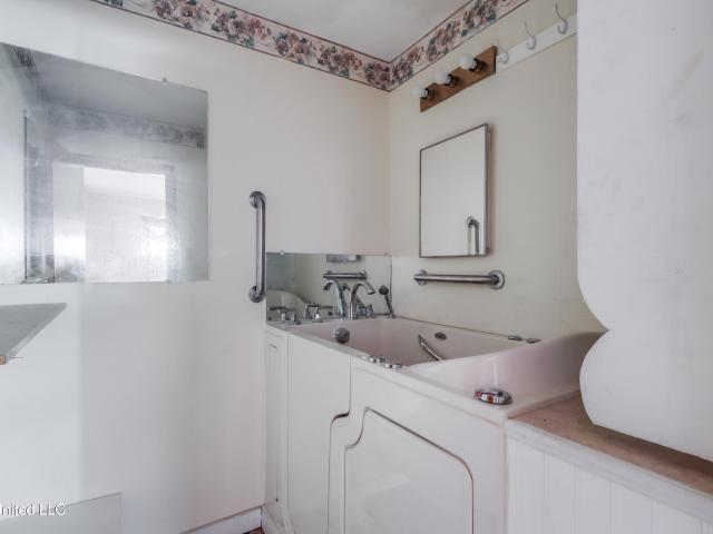 House for sale in Moss Point, Mississippi
