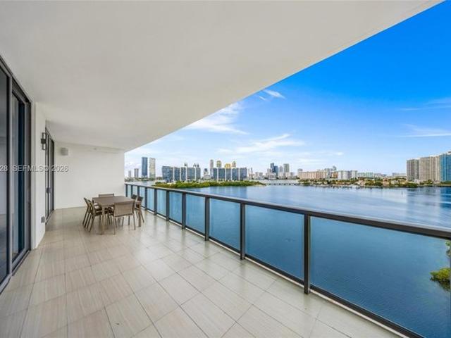 Condo for sale in Aventura, Florida