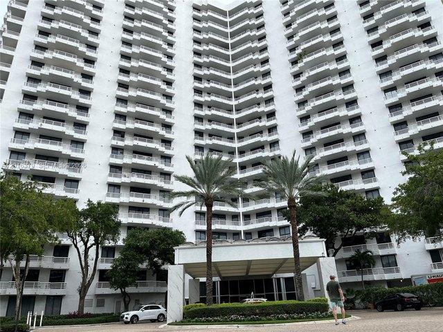 Condo for sale in Aventura, Florida