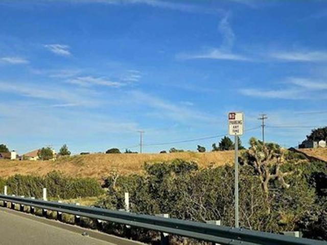 Land for sale in Palmdale, California