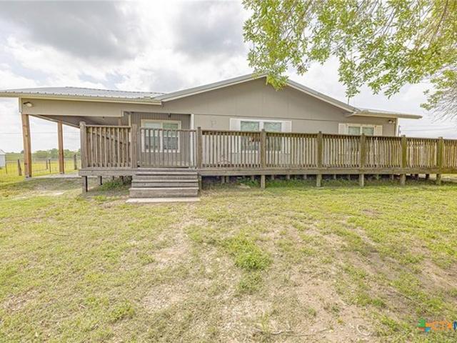 House for sale in Shiner, Texas
