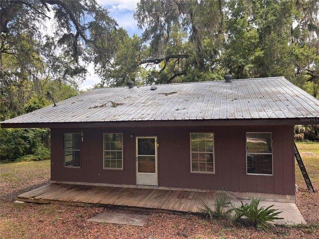 House for sale in Anthony, Florida